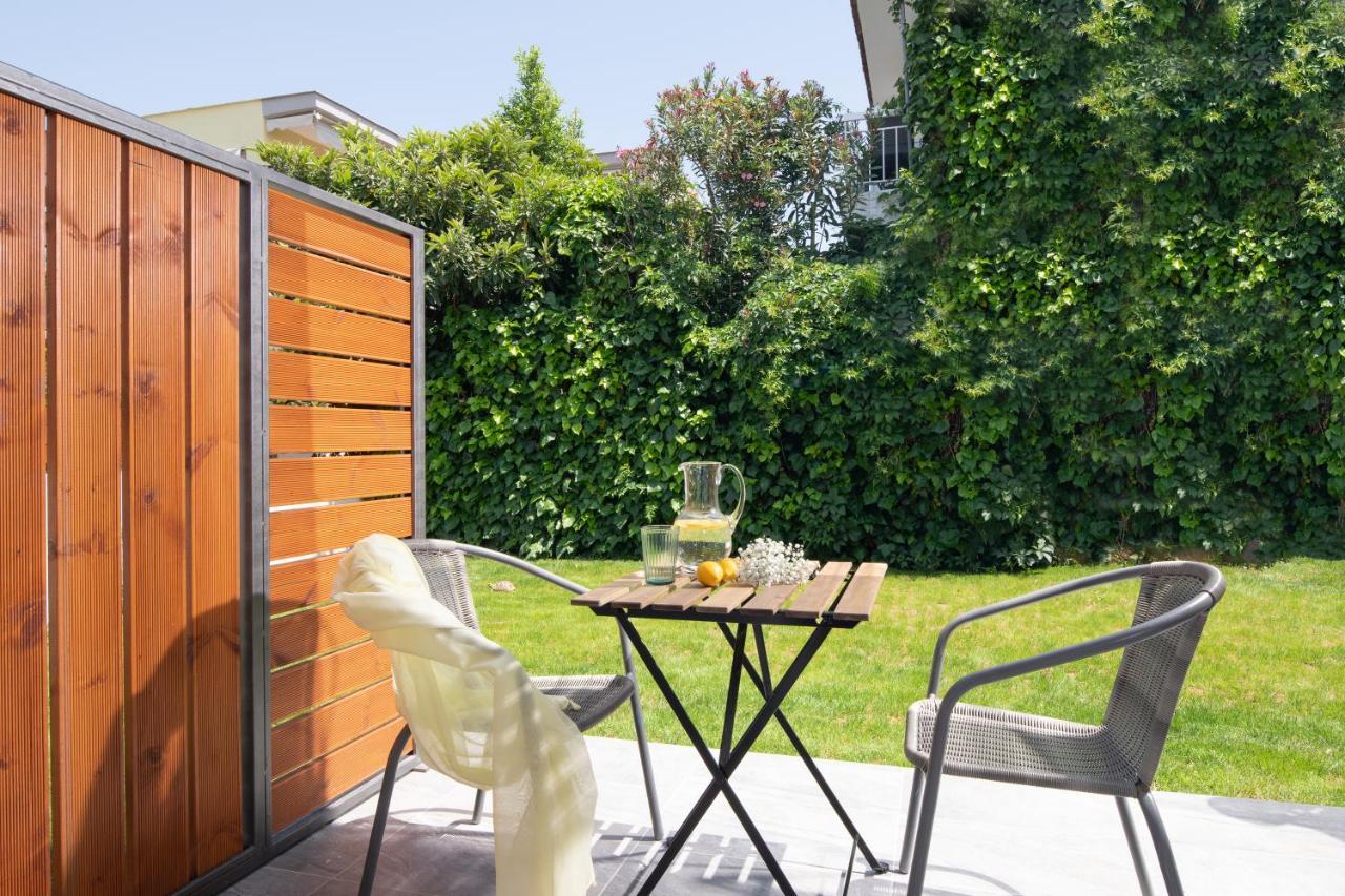 Kochyli Garden Studios Nea Plagia Exterior foto